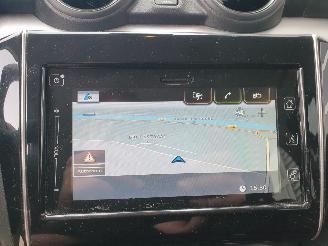 Suzuki Swift 1.2 Style Smart Hybrid picture 23