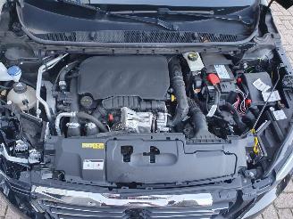 Peugeot 308 1.2 PureTech GT-line picture 10