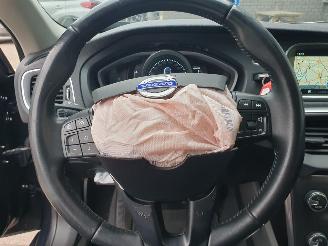 Volvo V-40 2.0 D2 Momentum Business picture 16