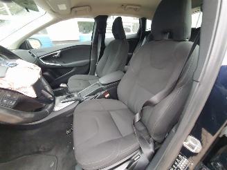 Volvo V-40 2.0 D2 Momentum Business picture 12