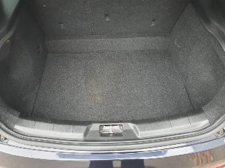 Volvo V-40 2.0 D2 Momentum Business picture 24