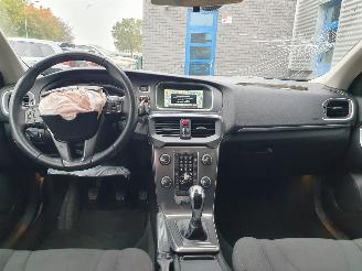 Volvo V-40 2.0 D2 Momentum Business picture 15