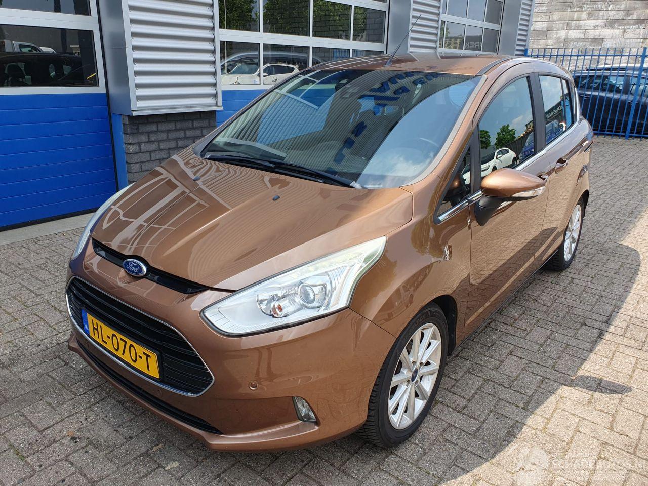 Ford B-Max 1.0 EcoBoost Titanium