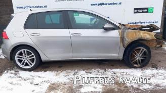 Vrakbiler auto Volkswagen Golf Golf VII (AUA), Hatchback, 2012 / 2021 1.6 TDI BlueMotion 16V 2013/6
