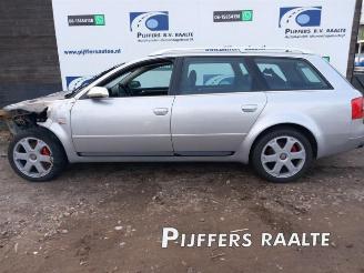 Vrakbiler auto Audi S6 S6 Avant (C5), Combi, 1999 / 2005 4.2 V8 40V 2000/2