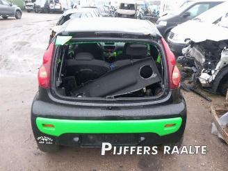 Peugeot 107 107, Hatchback, 2005 / 2014 1.0 12V picture 7