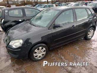 Vrakbiler auto Volkswagen Polo Polo IV (9N1/2/3), Hatchback, 2001 / 2012 1.4 16V 75 2005/8