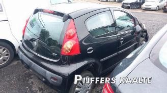 Peugeot 107 107, Hatchback, 2005 / 2014 1.0 12V picture 11