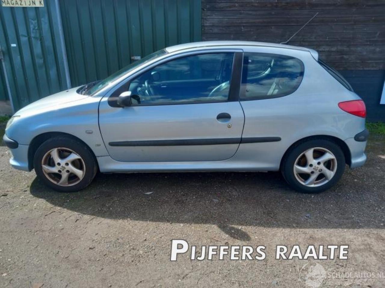 Peugeot 206 206 (2A/C/H/J/S), Hatchback, 1998 / 2012 1.6 16V