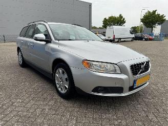 Volvo V-70 2.5 T   AUTOMAAT picture 4