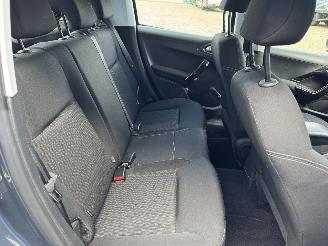 Peugeot 208 1.2 PURE TECH BLUE LION picture 17