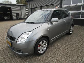 krockskadad bil auto Suzuki Swift 1.3 Comfort 2010/3
