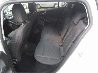 Ford Focus Wagon 1.5 EcoBlue ST Line Business picture 11
