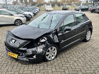 Peugeot 207 1.4 VTi Millesim 200 picture 5