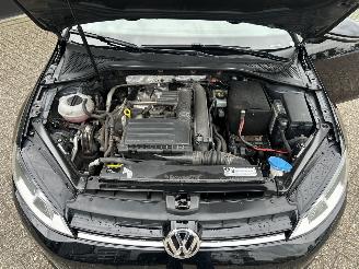 Volkswagen Golf Variant 1.2 TSI Connected Series picture 30