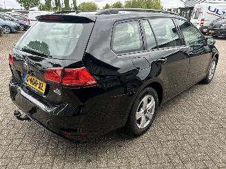 Volkswagen Golf Variant 1.2 TSI Connected Series picture 5