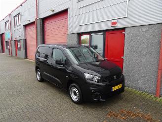 Peugeot Partner 1.5 BlueHDI Premium navi airco picture 4