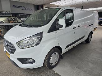 skadebil auto Ford Transit Custom  2022/4