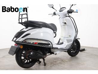 Vespa  Sprint 25KM picture 2