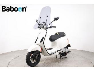 Vespa  Sprint 4T Racing 60s 45KM picture 8