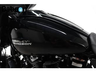 Harley-Davidson  FLHX Street Glide 117 picture 12