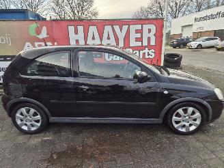 Opel Corsa 1.2 16v silverline picture 2