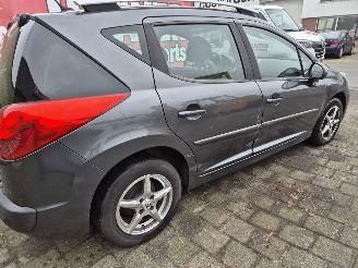 Peugeot 207 1.4 vti xs AIRCO picture 3