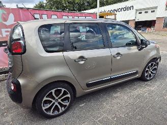 Citroën C3 picasso 1.6 vti picture 2