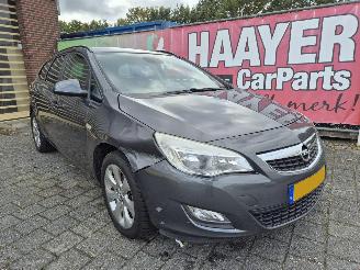 skadebil auto Opel Astra sports tourer 1.4 turbo edition 2011/9