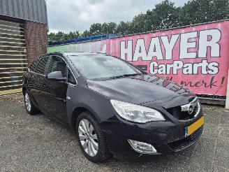 Vrakbiler auto Opel Astra 1.4 cosmo sports tourer 2011/6