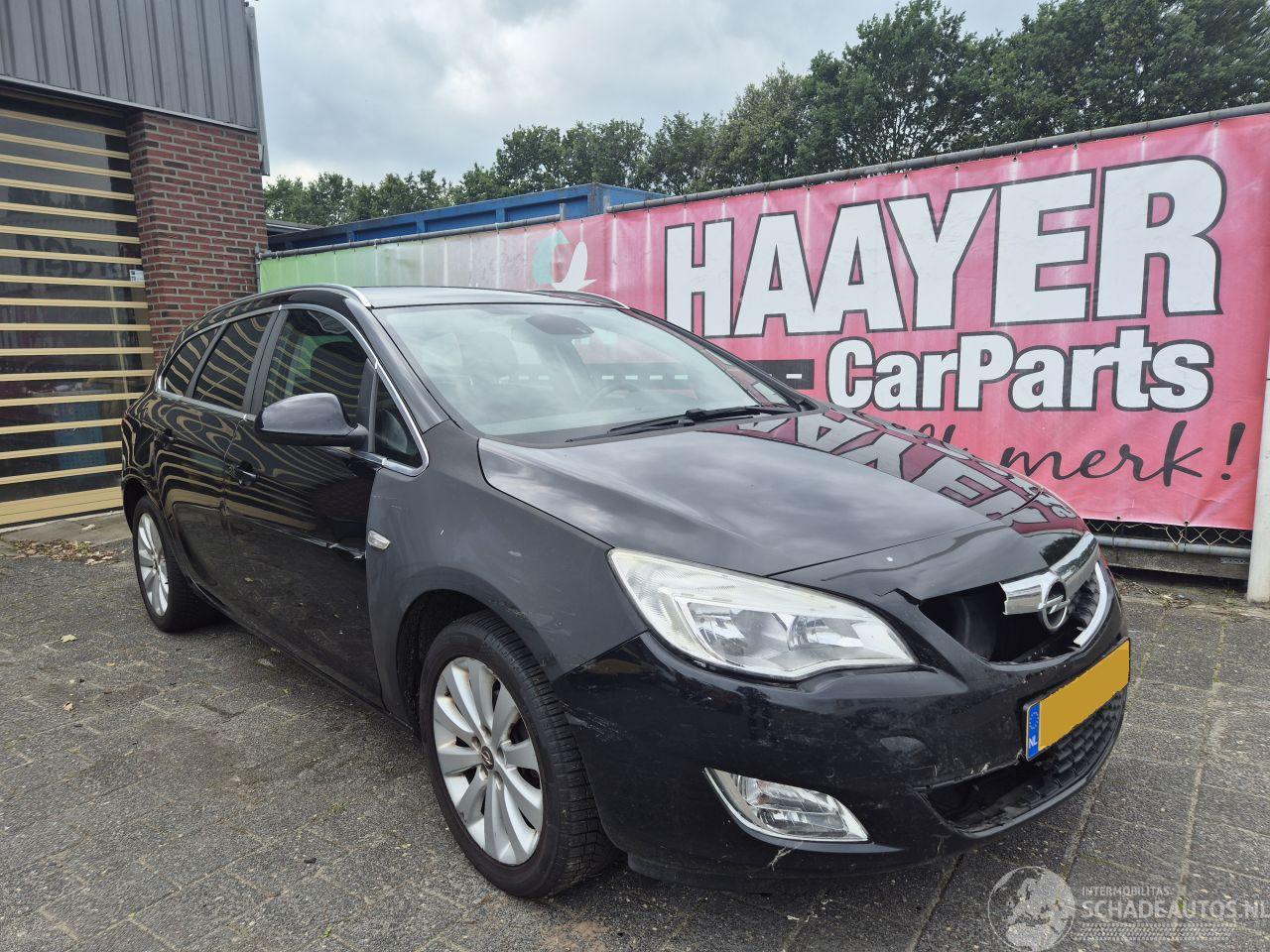 Opel Astra 1.4 cosmo sports tourer
