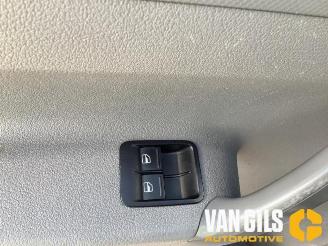 Volkswagen Caddy Caddy III (2KA,2KH,2CA,2CH), Van, 2004 / 2015 2.0 SDI picture 11