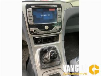 Ford S-Max  picture 17