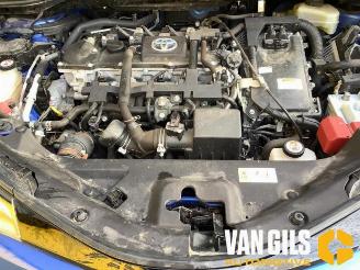 Toyota C-HR C-HR (X1,X5), SUV, 2016 1.8 16V Hybrid picture 11