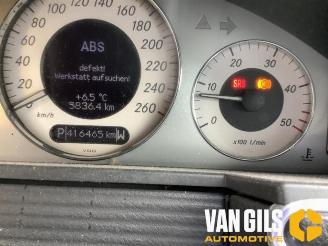 Mercedes E-klasse E Combi (S211), Combi, 2003 / 2009 3.2 E-320 CDI 24V picture 15