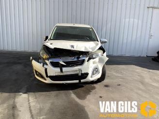 Peugeot 108 108, Hatchback, 2014 1.0 12V picture 4