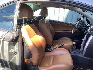 Peugeot 207 1.6 16V THP Cabrio  Benzine 1.598cc 110kW (150pk) picture 13