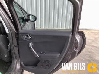 Peugeot 2008 2008 (CU), MPV, 2013 / 2019 1.2 12V e-THP PureTech 110 picture 10