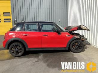Mini Cooper Mini (F55), Hatchback 5-drs, 2013 1.5 12V Cooper picture 4