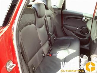 Mini Cooper Mini (F55), Hatchback 5-drs, 2013 1.5 12V Cooper picture 21