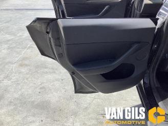 Tesla Model Y Model Y (5YJY), SUV, 2019 / 2025 RWD picture 9