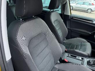 Volkswagen Golf TSI R-Line Pano  AUTOMAAT 81KW picture 15