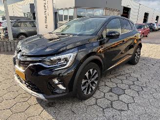 Renault Captur 1.6 E-Tech full hybrid 145 techno picture 1