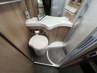 Carthago  2.2 Malibu AUTOMAAT 132KW picture 12