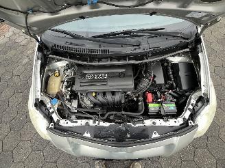 Toyota Auris 1.4-16V picture 6