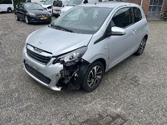 Peugeot 108 1.0 ALLURE picture 2
