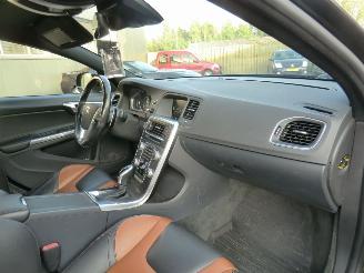 Volvo S-60 2.4 D4 Summum AWD automaat Leder Cruise picture 11