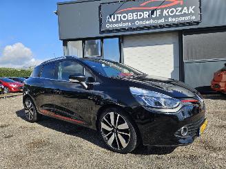 Auto incidentate Renault Clio Renault Clio 1.2 Tce Grandtour Intens AUTOMAAT 2016/7