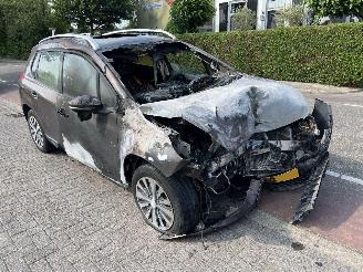 Purkuautot passenger cars Peugeot 2008 1.2 VTi 2015/5