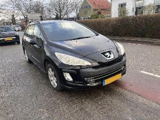 Peugeot 308 1.6 VTi picture 1